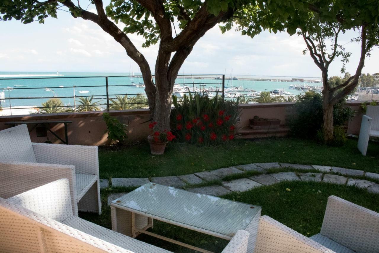 La Dolce Vista - B&B Di Charme Manfredónia Exterior foto