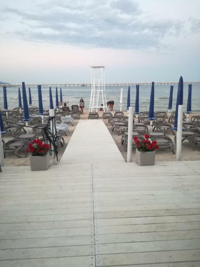 La Dolce Vista - B&B Di Charme Manfredónia Exterior foto